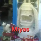 يوم التلسيس مصنوعة من الفلين