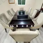 طاولات طعام