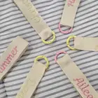 ميداليات خسب الطلب للكميات فقط