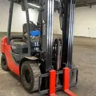 رافعه شوكيه للايجار خميس مشيط ابهاء