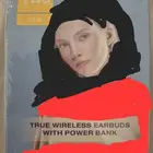 سماعات لا سلكية مع بور بانك قابلة للشحن