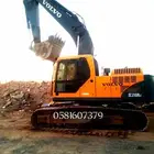 بوكلين للايجار وتكسير الجبال