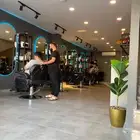 صالون حلاقة للتقبيل
