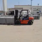 رافعة شوكية فوركلفت للايجار جده