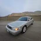 للبيع قراند ماركيز 2009 للمستخدم