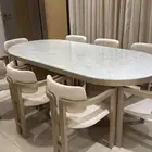 طاولات طعام شكل عصري وأنيق تناسب جميع الأذواق