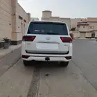 لاندكروزر L2 موديل 2023 ديزل