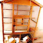 قفص او مطير خشب كبير لم يستخدم مع صناديق الانتاج 200ريال