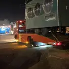 سطحة لنقل السيارات والدبابات والمعدات والكرفانات