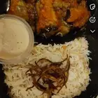 رولات الباذنجان باللحم مع رز بالشعيريه