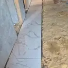مبلط سراميك ورخام تكسير وتركيب جدران وارضيات خبره ودقه في ا
