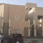 للايجار بحي النرجس شقة شبه جديدة بفله دور اول ب40.000