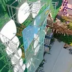 طاولات قزاز وكراس شفاف مع تنسيق الورد التنسيق حسب الطلب