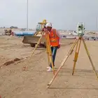 مساح متواجد في منطقة عسير للرفع المساحي