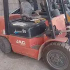فوركلفت للايجار