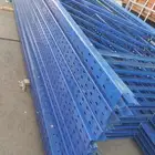 رفوف العرض وقويم