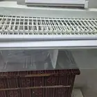 رفوف ثلاجه هيتاشي مع الصندوق اسفل الثلاجه وعلبة المكعبات الث