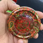 علب الزعفران فارغه