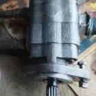 للبيع طرمبة هيدروليك شيول عرجاء