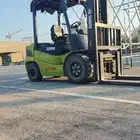 رافعه شوكيه للايجار اليومي