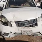 السياره كيا ريوا في صدمه من الامامه مثليه الي في صوره امامك