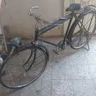 للبيع سيكل مستعمل حالته وسط يحتاج اغراض قي حدود 100 ريال الب