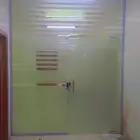 معلم تركيب ابواب زجاج سكريت الطائف