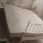 مرتبتين ايكيا بحالة جيدة 200 140... 190 180 تقريبا