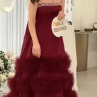 في الاحمر وفي الاسود