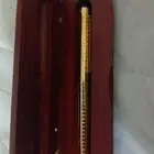 قلم ذهبي قديم لوه تقريبآ 35 سنه والعلبه قديمه بعد