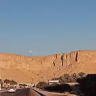 سيارة حديثة موديل 25