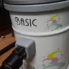 مكنسة كهربائية