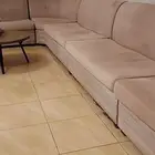كنبة قديمة بحالة جيدة