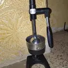 عصارة برتقال يدوي