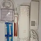 فرشاة أسنان Oral-B جينيوس 9000 القابلة لإعادة الشحن  لون ذه