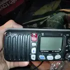 جهاز لاسلكي جديد من icom