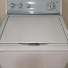 غسالة ملابس أوتوماتيكية بالكامل