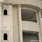 لياسه ملونه بديل الحجر بشكال مختلفه واللون متميزه وَ