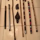 عصي نوادر ومنفاخ قديم وغدارات