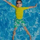 اسبح بثقة معاك خطوة بخطوة في الماء