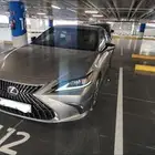 لكزس ES300 AH هجين سعودي 2023 ممشى قليل