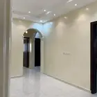 ثلاث شقق بلاطة للايجار خلف الالماني عسير