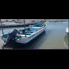 قارب صيد بعماله للبيع
