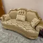 كنب كلاسيكي للبيع