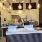 محل عصيرات للتقبيل