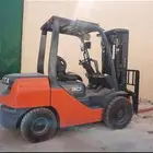 فوركلفت رافعه شوكيه للايجار الشهري وليومي علا حسب الطلب