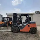 سطحه ورافعه لتنزيل البظائع في اي وقت ومكان