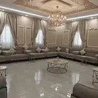 دور للبيع على شارعين قسمين مؤثثة ومجهزه ومسبح مساحة كبيره