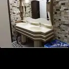مغسله رخام جديده مع الخلاطات