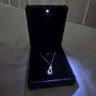 علبه مجوهرات مضيئه جمله او مفرد